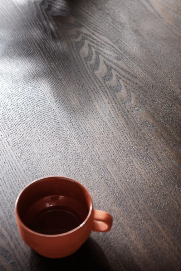 STÓŁ JADALNIANY Osaka prostokątny, metalowe nogi w mosiężnym kolorze, blat w kolorze orzechowym, premium STÓŁ JADALNIANY Osaka prostokątny, metalowe nogi w mosiężnym kolorze, blat w kolorze orzechowym, premium