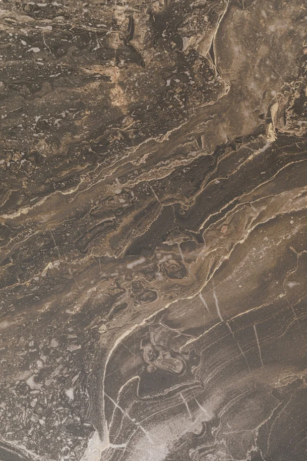 STOLIK KAWOWY Paso na stalowej, mosiężnej nodze, ceramiczno-szklany blat o nieregularnym kształcie, designerski styl, nowoczesny STOLIK KAWOWY Paso na stalowej, mosiężnej nodze, ceramiczno-szklany blat o nieregularnym kształcie, designerski styl, nowoczesny