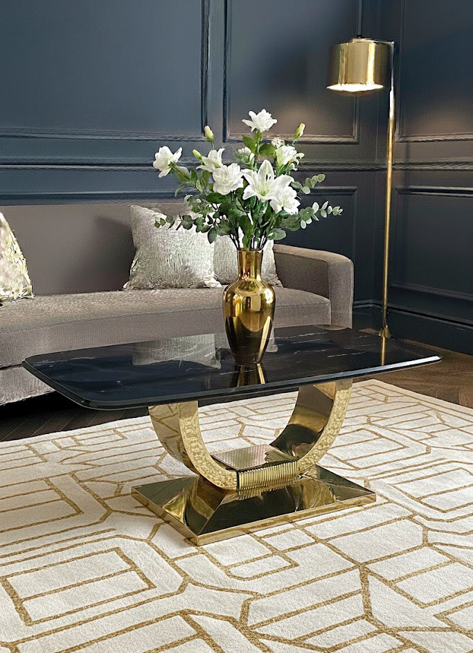 STOLIK KAWOWY RING na złotej błyszczącej podstawie, prostokątny, czarny blat z konglomeratu marmurowego, nowoczesny glamour - 130 cm