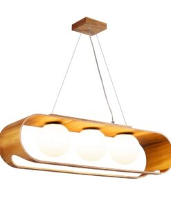 LAMPA WISZĄCA Sfera z ramą z forniru tekowego otaczająca mlecznobiały matowy klosz, trzy źródła światła, nowoczesny styl