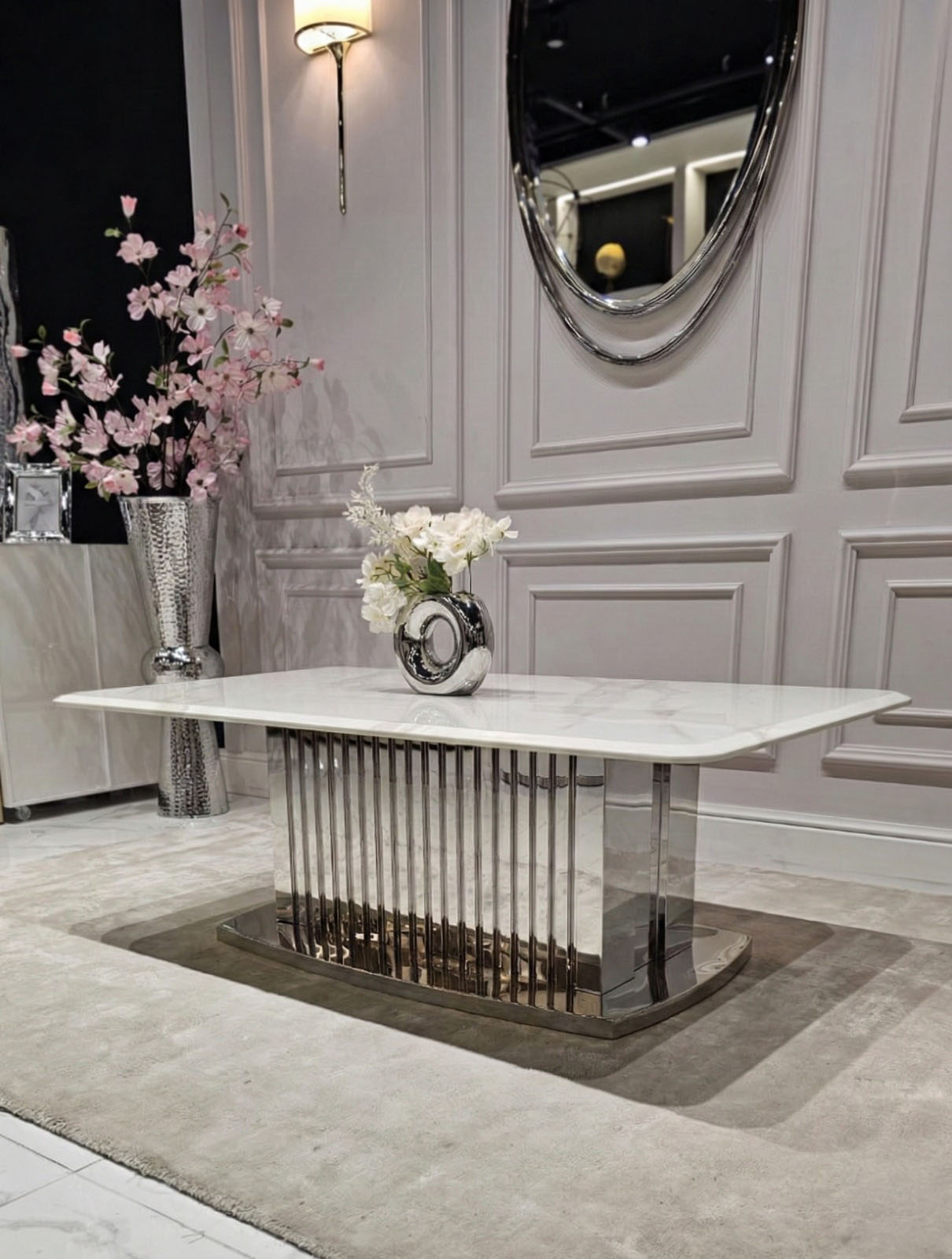 STOLIK KAWOWY Harmony na srebrnej podstawie, blat z konglomeratu marmurowego, nowoczesny styl STOLIK KAWOWY Harmony na srebrnej podstawie, blat z konglomeratu marmurowego, nowoczesny styl