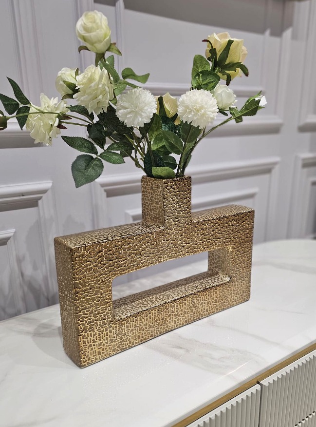 WAZON DEKORACYJNY złoty, ceramiczny, prostokątny z dziurą po środku, wyjątkowa faktura, nowoczesny styl