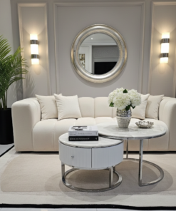 ZESTAW DWÓCH STOLIKÓW KAWOWYCH Anne Silver okrągłe, srebrne metalowe podstawy, jedna szuflada,biały, ryflowany korpus, blaty z konglomeratu marmurowego, ekskluzywne