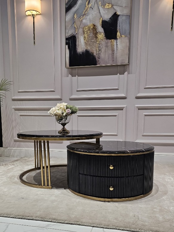 ZESTAW STOLIKÓW KAWOWYCH Anne Nero Fosco 2w1, blat z konglomeratu marmurowego, złoty szczotkowany stelaż, ryflowany korpus z szufladami, nowoczesny styl