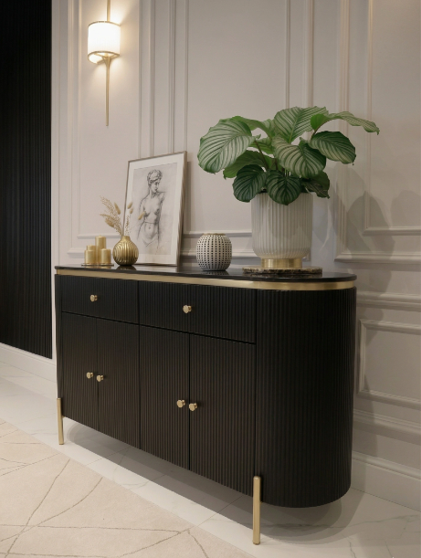 KOMODA Anne Nero Fosco czarna, ryflowana, złote, metalowe dodatki w szczotkowanym wykończeniu, blat z konglomeratu marmurowego, nowoczesny styl, piękna