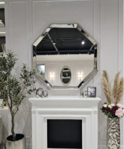 LUSTRO ŚCIENNE w kształcie oktagonu, srebrna, błyszcząca rama ze stali nierdzewnej, nowoczesny styl