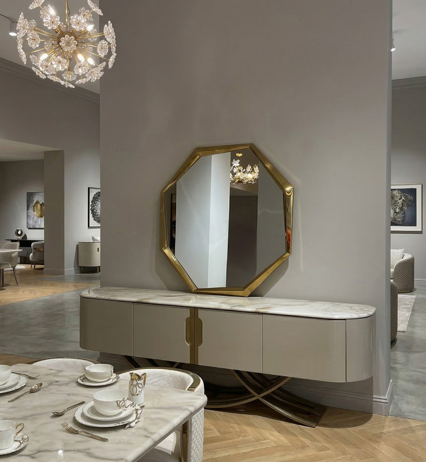 LUSTRO ŚCIENNE w kształcie oktagonu, złota błyszcząca rama ze stali nierdzewnej, nowoczesny styl, piękne