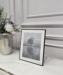 RAMKA NA ZDJĘCIE prostokątna, czarna, cienka rama, nowoczesny styl