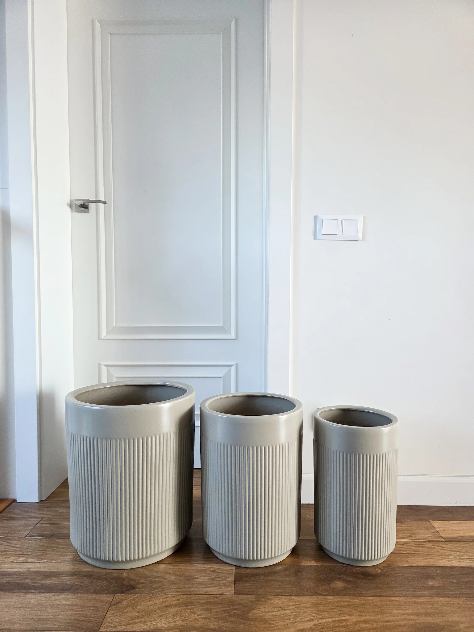 DONICE ceramiczne ryflowane, okrągłe, kaszmirowe, zestaw 3 sztuk, nowoczesne, wyrafinowane