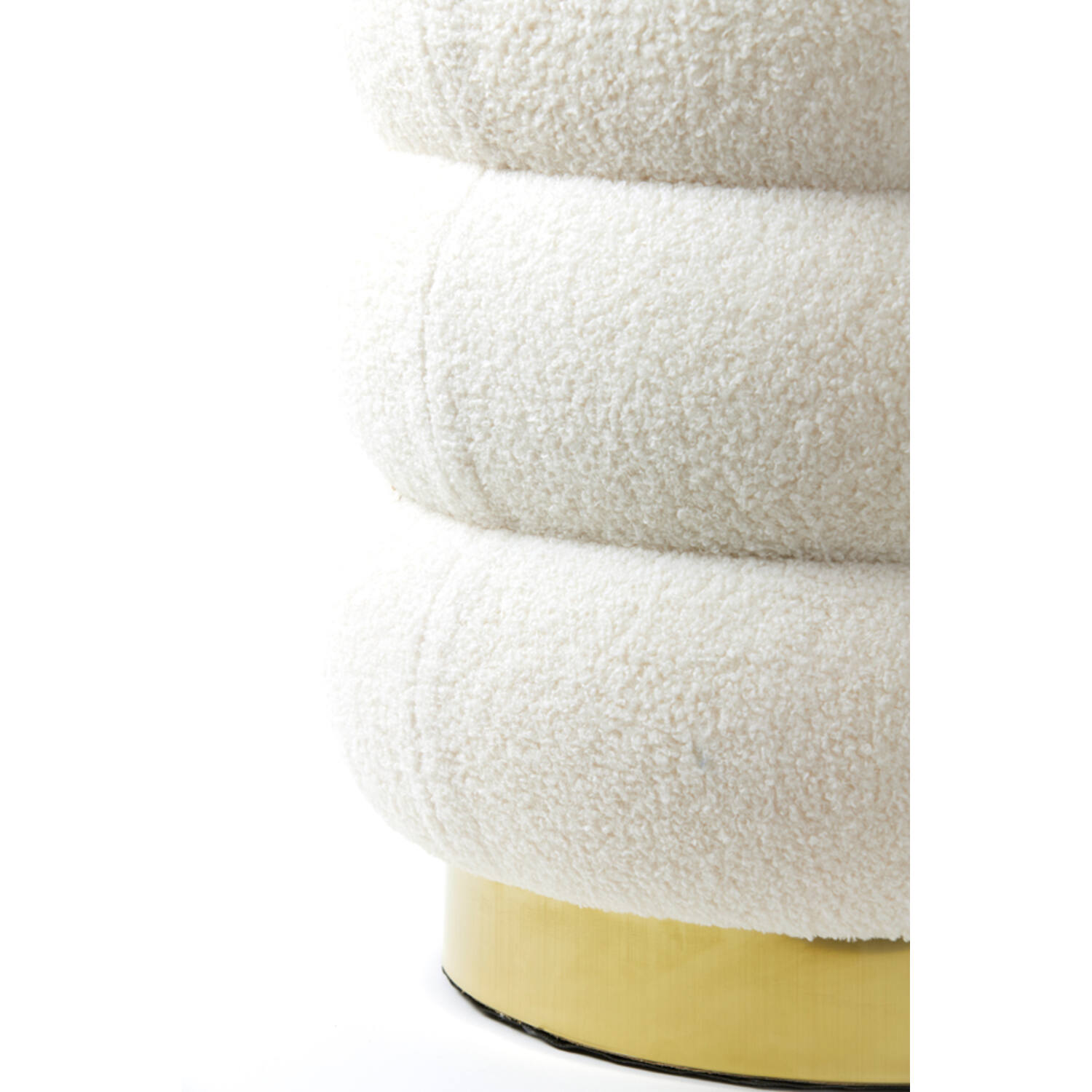 PUF Lyall podłużny na złotej, metalowej podstawie, kremowa tkanina typu boucle, poziome przeszycia, designerski styl, designerski