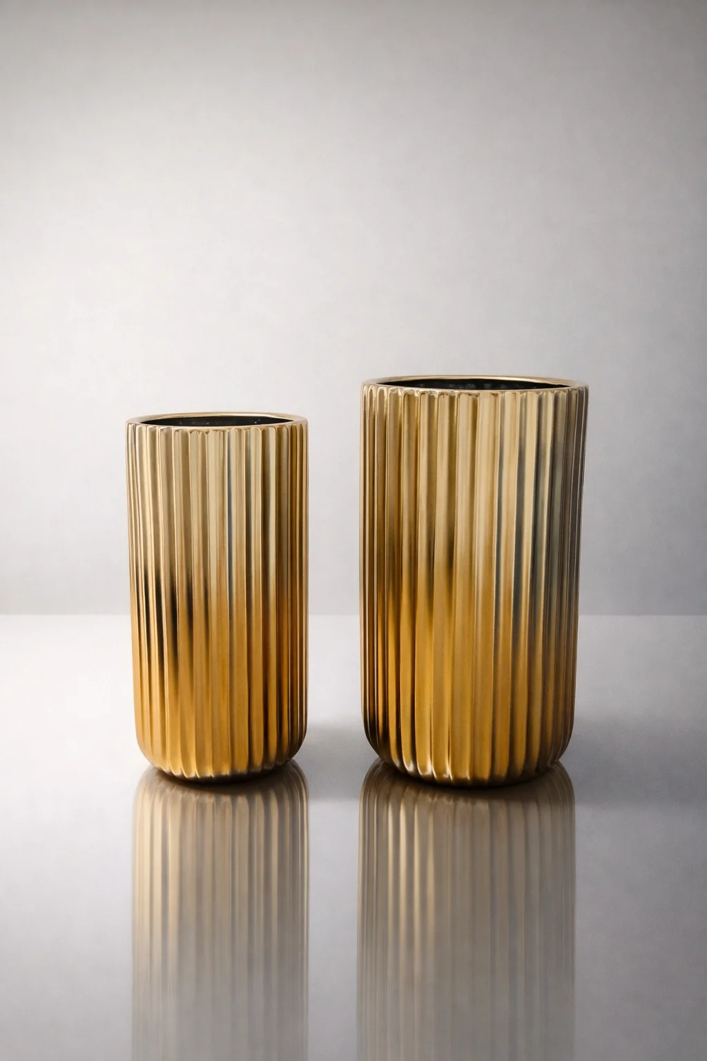 ZESTAW 2 DONIC wysokie, okrągłe, ryflowane, złote szczotkowane z ceramiki mrozoodpornej