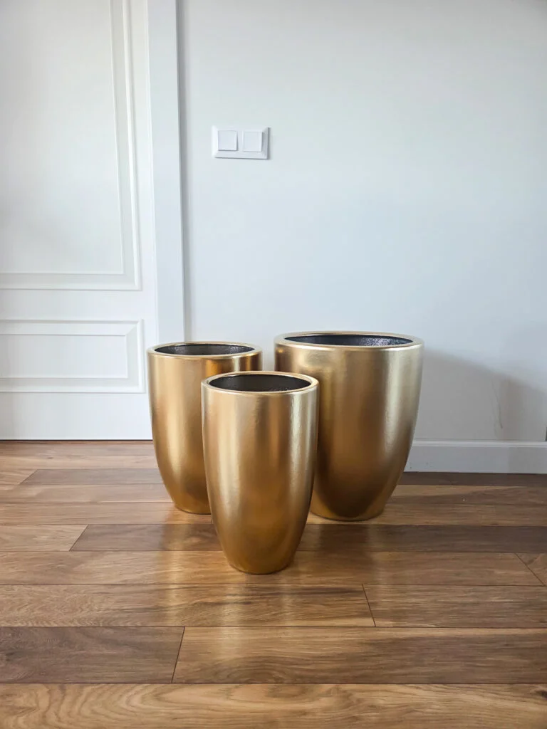 ZESTAW 3 DONIC z ceramiki mrozoodpornej, złote szczotkowane, zwężane ku dołowi, duże rozmiary, na ogród