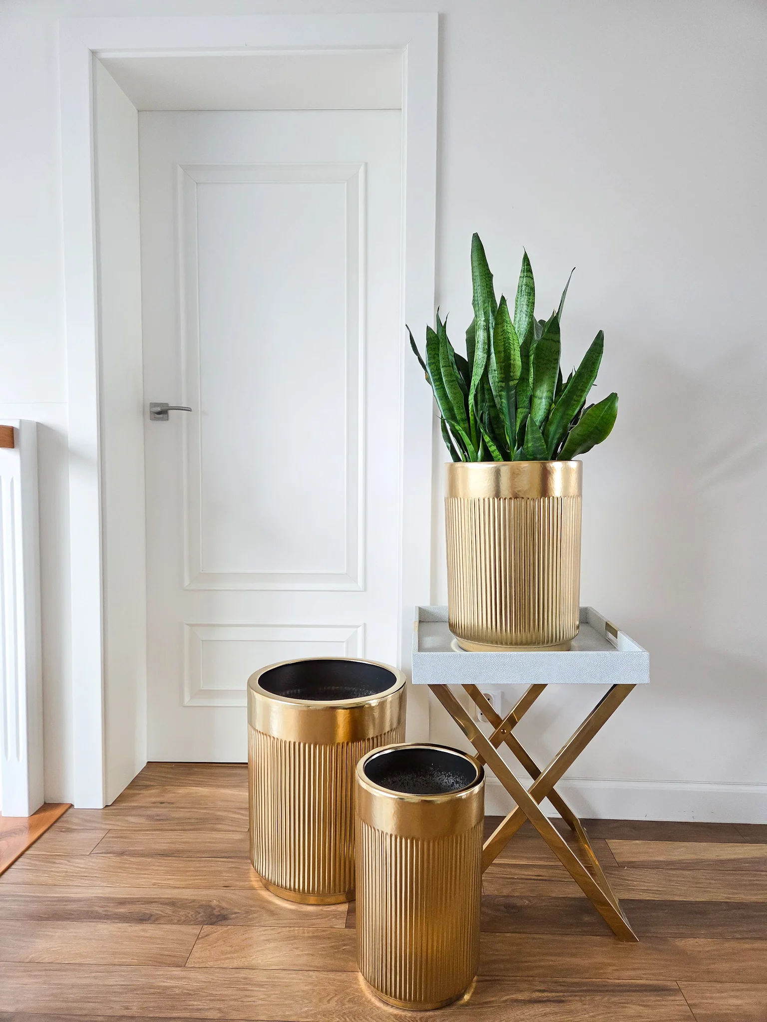 ZESTAW 3 DONIC złotych szczotkowanych, ceramicznych, ryflowane, styl glamour, piękny