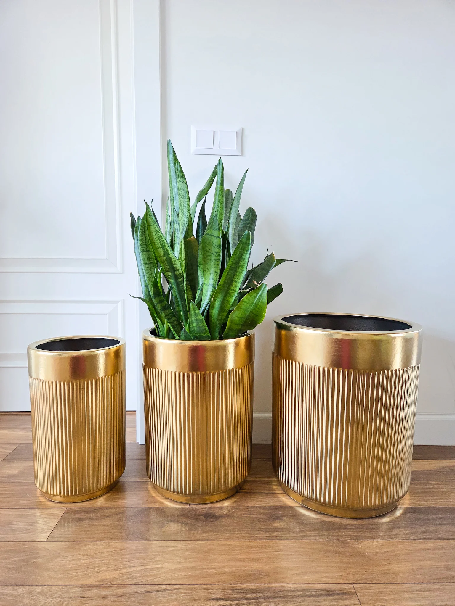 ZESTAW 3 DONIC złotych szczotkowanych, ceramicznych, ryflowane, styl glamour, wyjątkowy