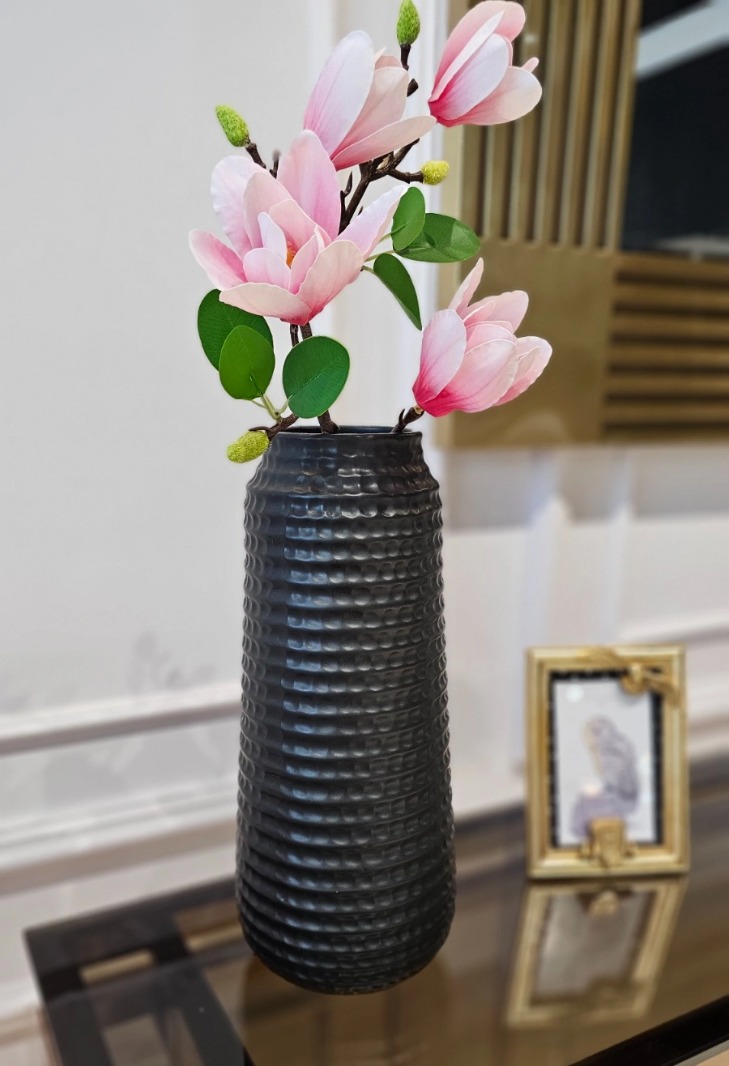 WAZON ceramiczny, czarny, okrągły, poziome prążkowania, nowoczesny WAZON ceramiczny, czarny, okrągły, poziome prążkowania, nowoczesny