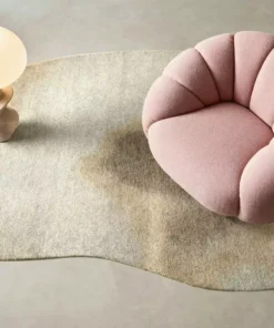 DYWAN Aquarelle Nature o nieregularnym kształcie w beżowo-kremowym wydaniu, designerski styl, piękny