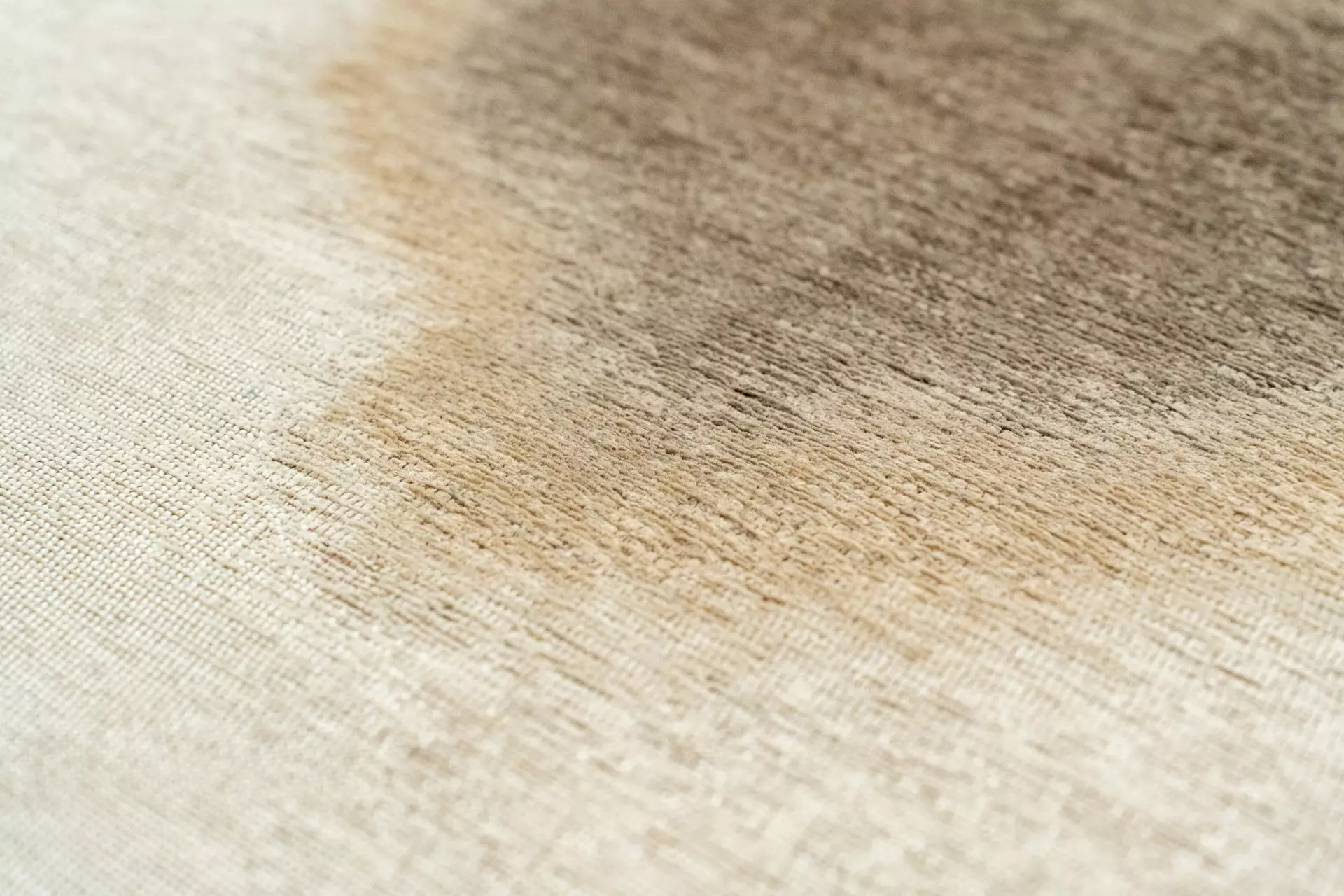 DYWAN Aquarelle Nature o nieregularnym kształcie w beżowo-kremowym wydaniu, designerski styl, premium