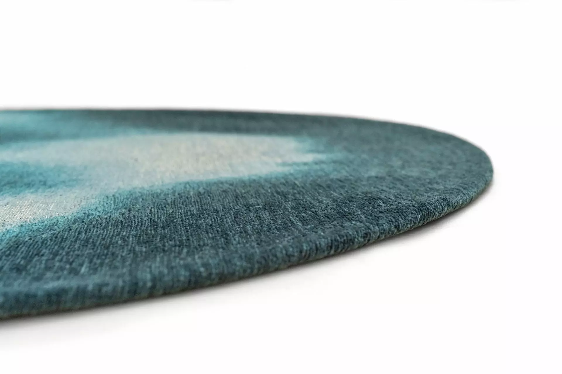 DYWAN Aquarelle Storms o nieregularnym kształcie w niebieskich odcieniach, designerski styl, wyjątkowy