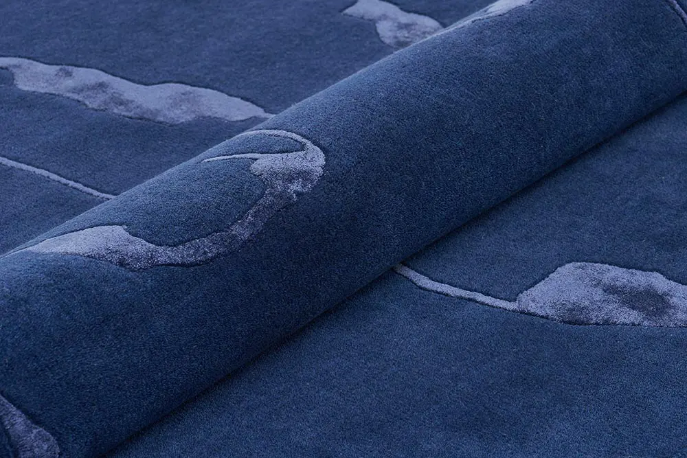 DYWAN Shapes Canyon Blue prostokątny z abstrakcyjnym wzorem, niebieska kolorystyka, designerski styl, piękny