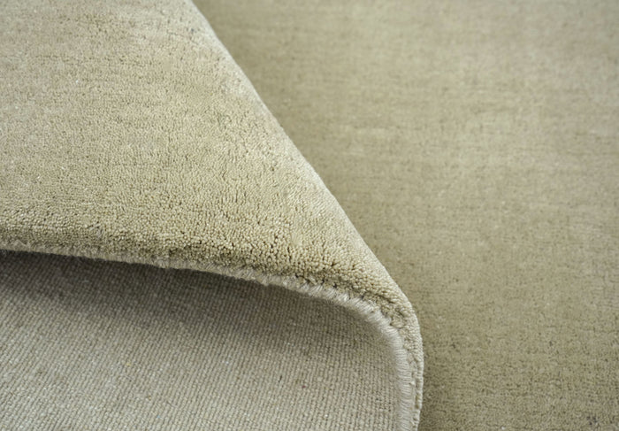 DYWAN NOBILE BEIGE wełniany, jednobarwny, jasnobeżowy, ręcznie wykonany, gruby 2 cm, wyjątkowy