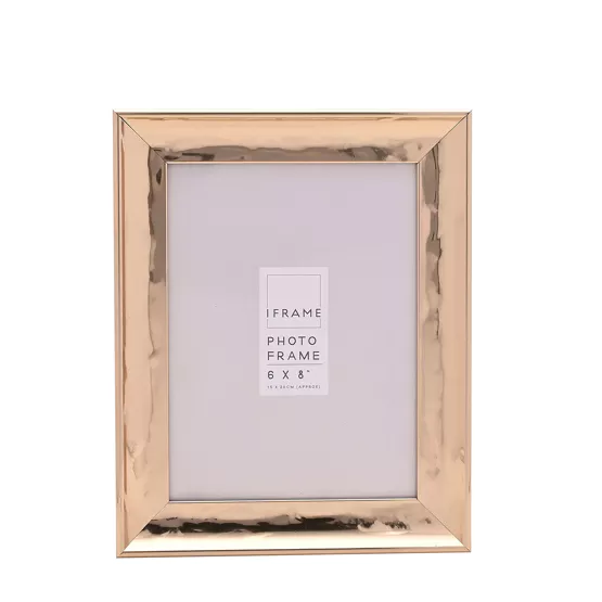RAMKA NA ZDJĘCIE prostokątna, szeroka, młotkowana obwódka w kolorze złota, nowoczesny styl, 15×20 cm RAMKA NA ZDJĘCIE prostokątna, szeroka, młotkowana obwódka w kolorze złota, nowoczesny styl, 15×20 cm